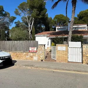 Casa Con Jardin Cerca De La Playa Сasa de vacaciones